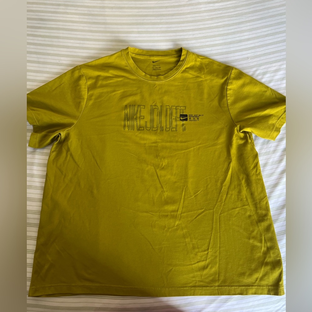 Nike Mens Just Do It Training T-shirt
Visit Olive Green Dri-Fit